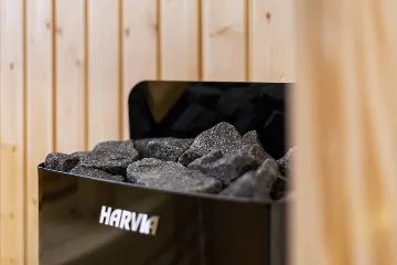 Modern 4-Bedroom Villa with Spacious Yard in Poljane