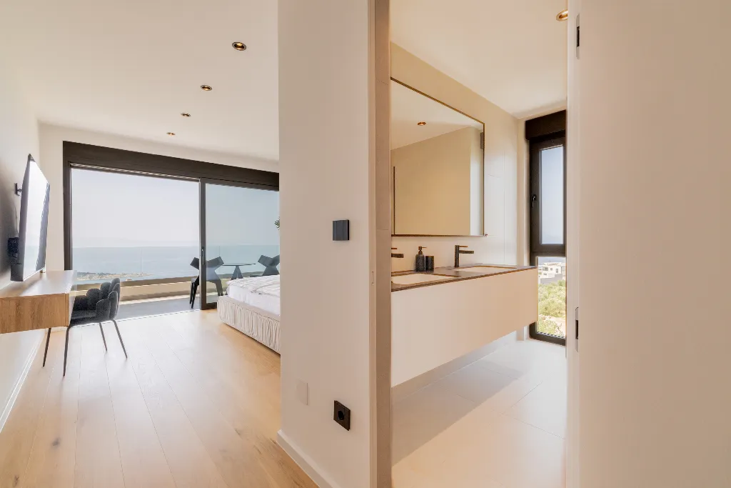 Modern Villa Retreat with Spacious Yard in Makarska