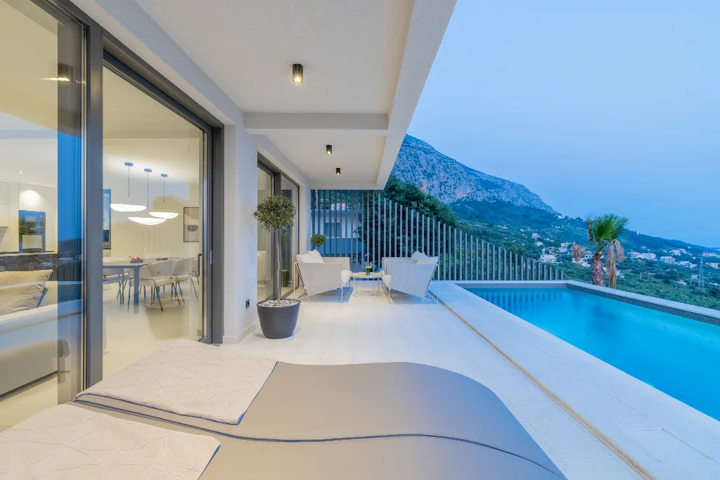 Modern Villa Retreat with Spacious Yard in Makarska