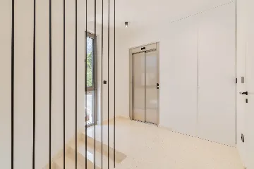 Modern Villa Retreat with Spacious Yard in Makarska