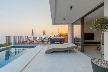 Modern Villa Retreat with Spacious Yard in Makarska