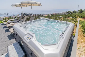 Modern Villa Retreat with Spacious Yard in Makarska