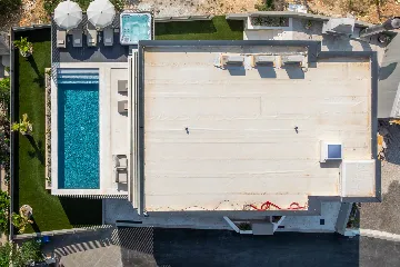 Modern Villa Retreat with Spacious Yard in Makarska