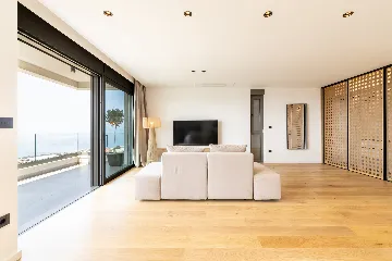 Modern Villa Retreat with Spacious Yard in Makarska