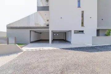 Modern Villa Retreat with Spacious Yard in Makarska