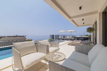 Modern Villa Retreat with Spacious Yard in Makarska