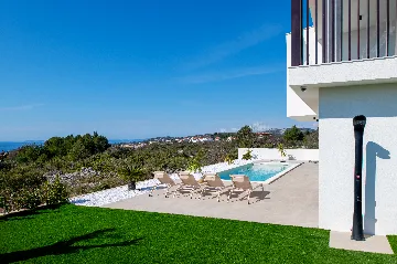 Villa with Pool in Primošten