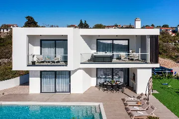 Villa with Pool in Primošten