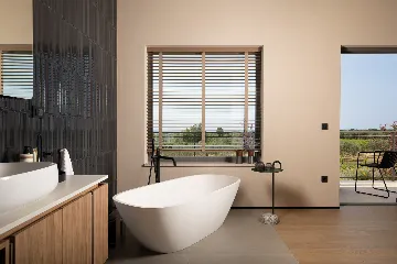 8-Bedroom Villa in Vodnjan for Up to 16 Guests