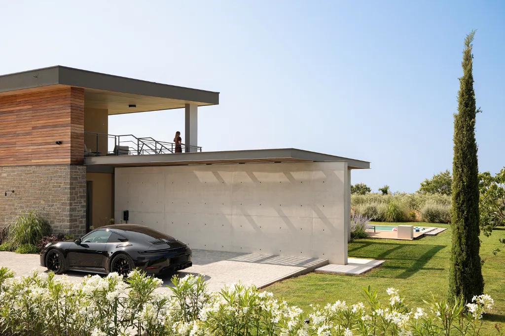 8-Bedroom Villa in Vodnjan for Up to 16 Guests