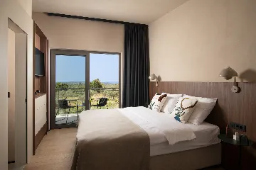 8-Bedroom Villa in Vodnjan for Up to 16 Guests