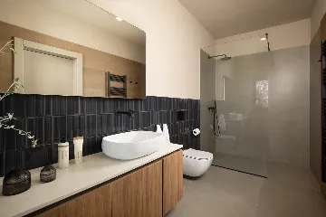 8-Bedroom Villa in Vodnjan for Up to 16 Guests