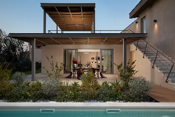 8-Bedroom Villa in Vodnjan for Up to 16 Guests