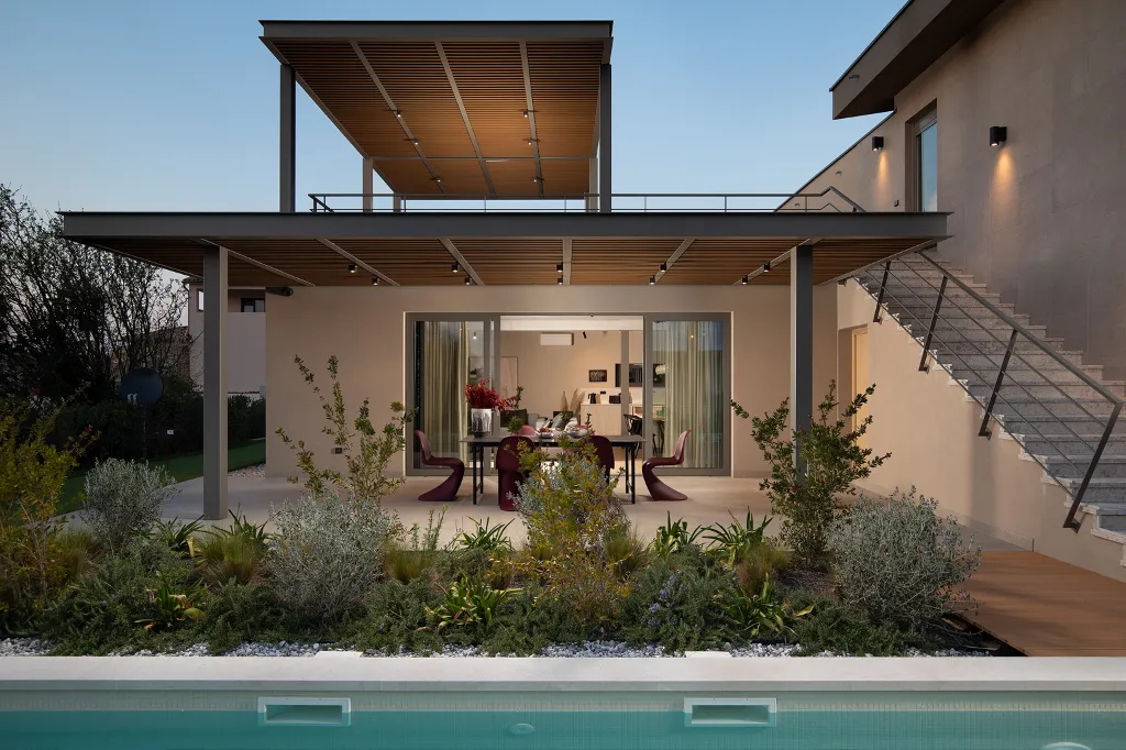 8-Bedroom Villa in Vodnjan for Up to 16 Guests