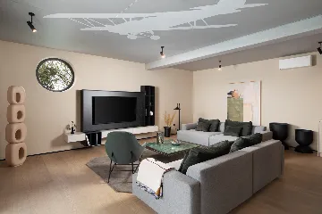 8-Bedroom Villa in Vodnjan for Up to 16 Guests