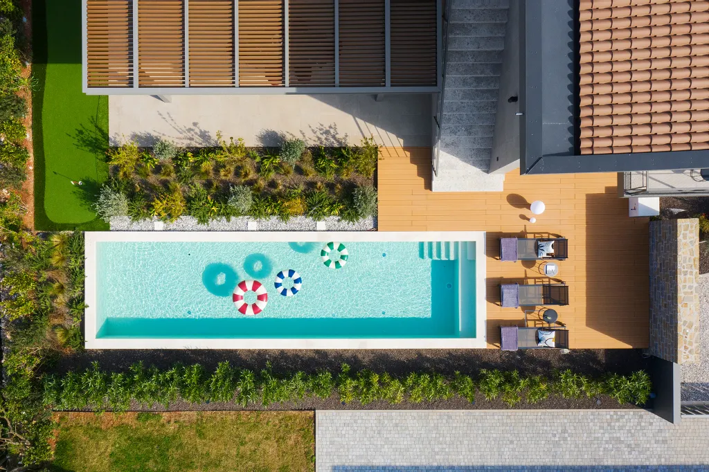 8-Bedroom Villa in Vodnjan for Up to 16 Guests
