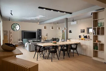 8-Bedroom Villa in Vodnjan for Up to 16 Guests