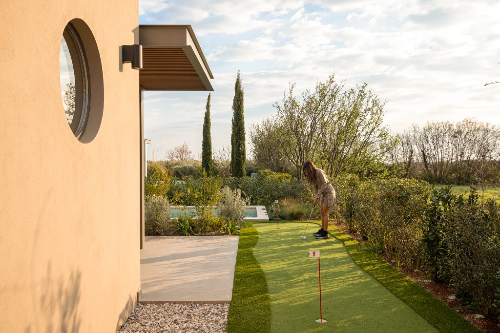 8-Bedroom Villa in Vodnjan for Up to 16 Guests