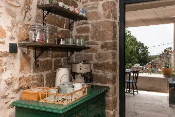 Modern Villa with Pool and Sauna in Gornji Humac