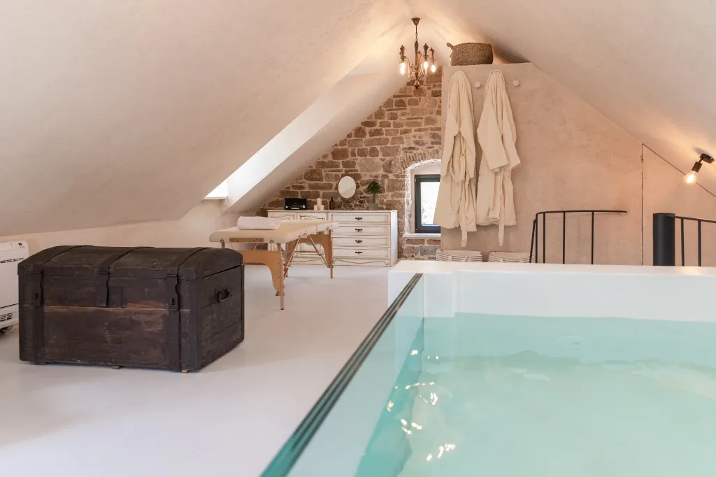 Modern Villa with Pool and Sauna in Gornji Humac