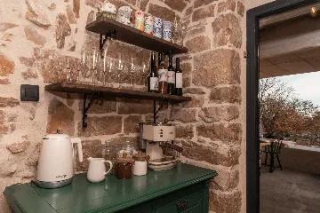 Modern Villa with Pool and Sauna in Gornji Humac