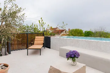 Modern Villa with Pool and Sauna in Gornji Humac