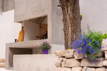 Modern Villa with Pool and Sauna in Gornji Humac