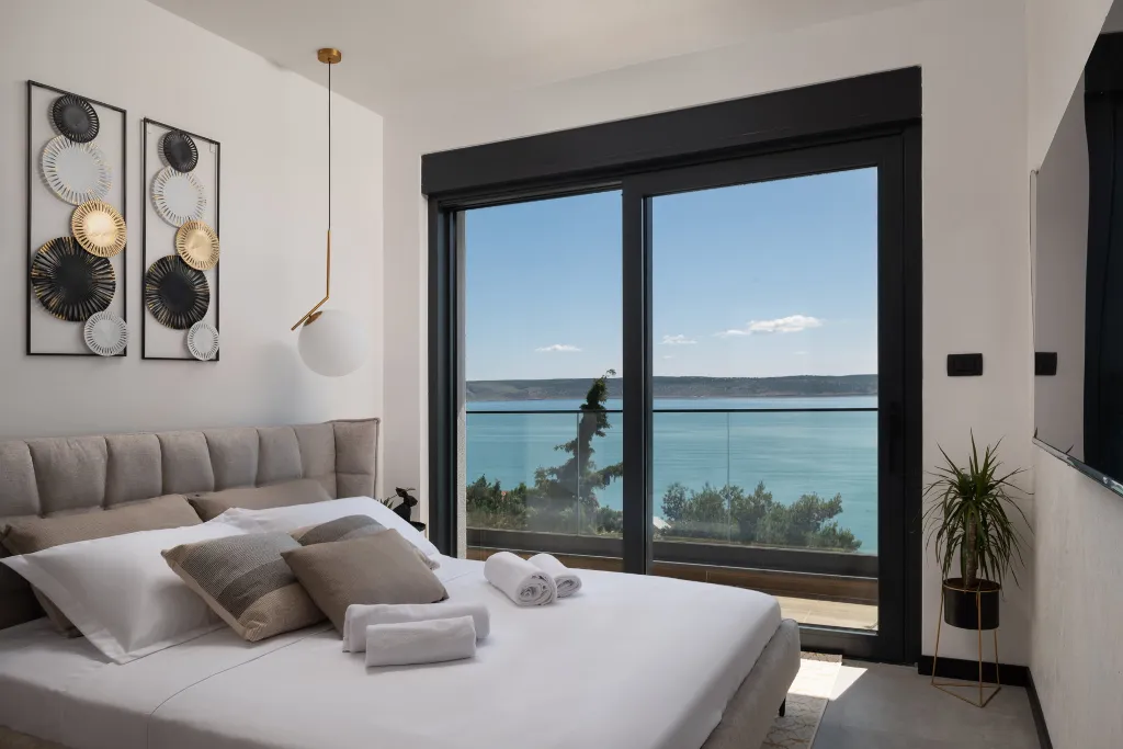 Contemporary Villa with Pool in Starigrad Paklenica
