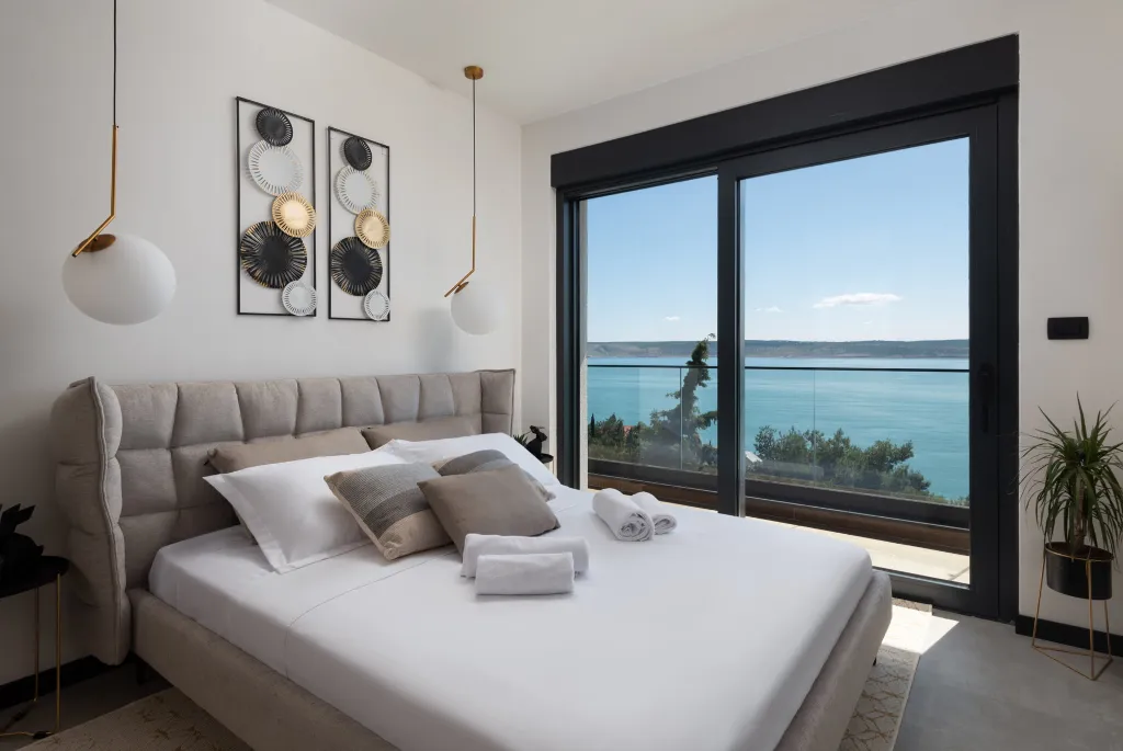 Contemporary Villa with Pool in Starigrad Paklenica
