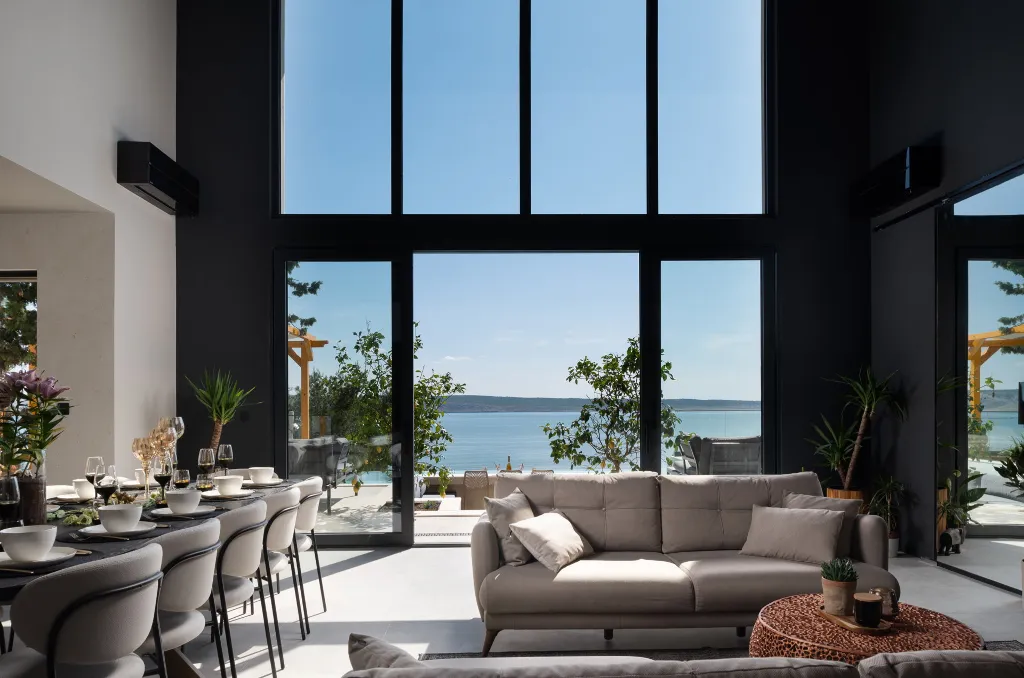Contemporary Villa with Pool in Starigrad Paklenica