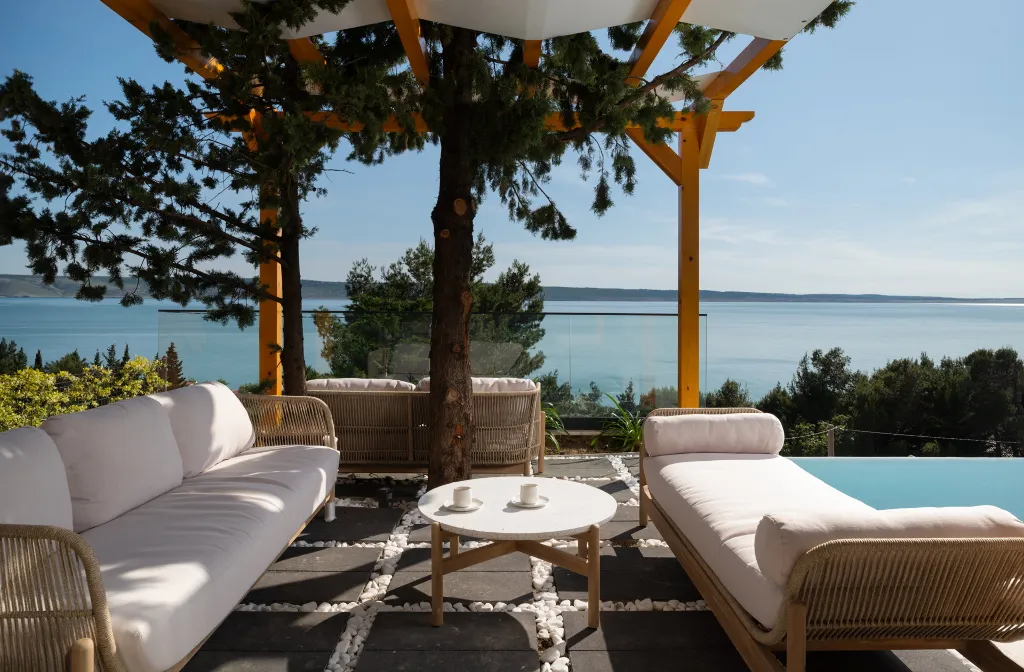 Contemporary Villa with Pool in Starigrad Paklenica