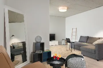 Contemporary Villa Retreat with Pool in Ližnjan