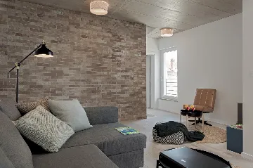 Contemporary Villa Retreat with Pool in Ližnjan