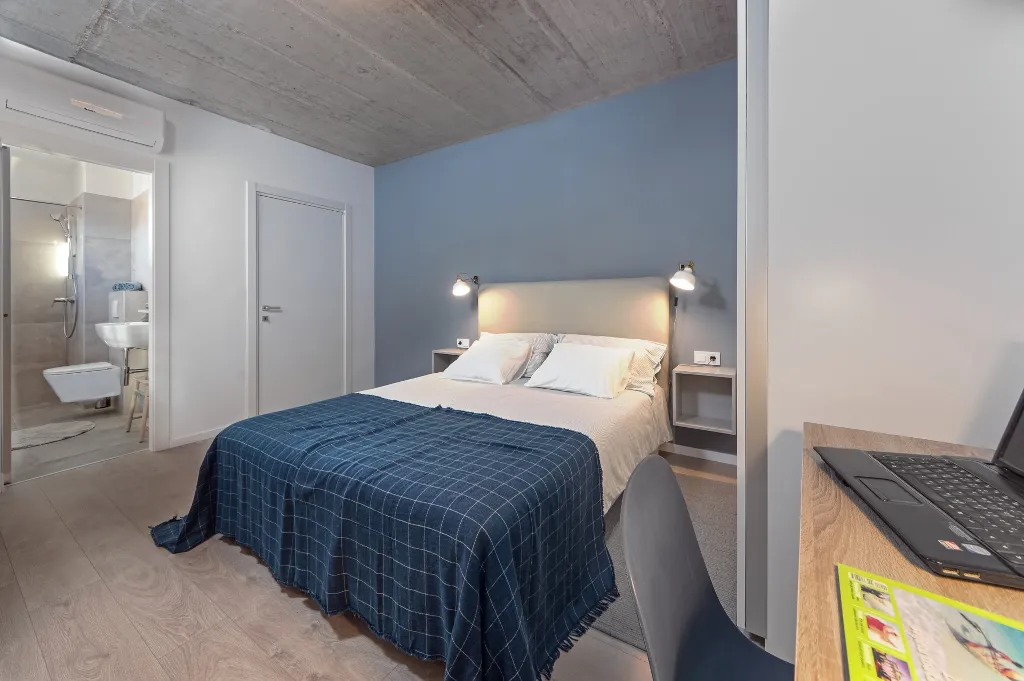 Contemporary Villa Retreat with Pool in Ližnjan