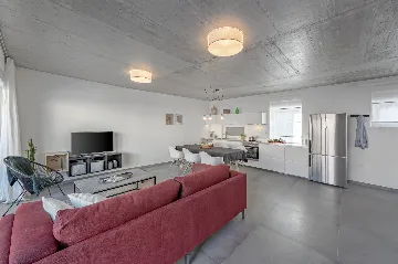 Contemporary Villa Retreat with Pool in Ližnjan