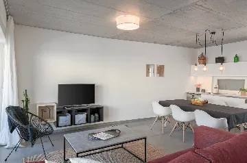 Contemporary Villa Retreat with Pool in Ližnjan