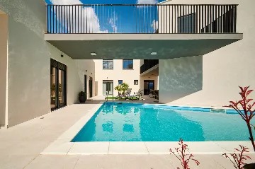 Modern 6-Bedroom Villa with Pool, Dugi Rat