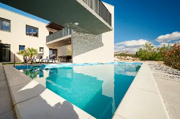 Modern 6-Bedroom Villa with Pool, Dugi Rat