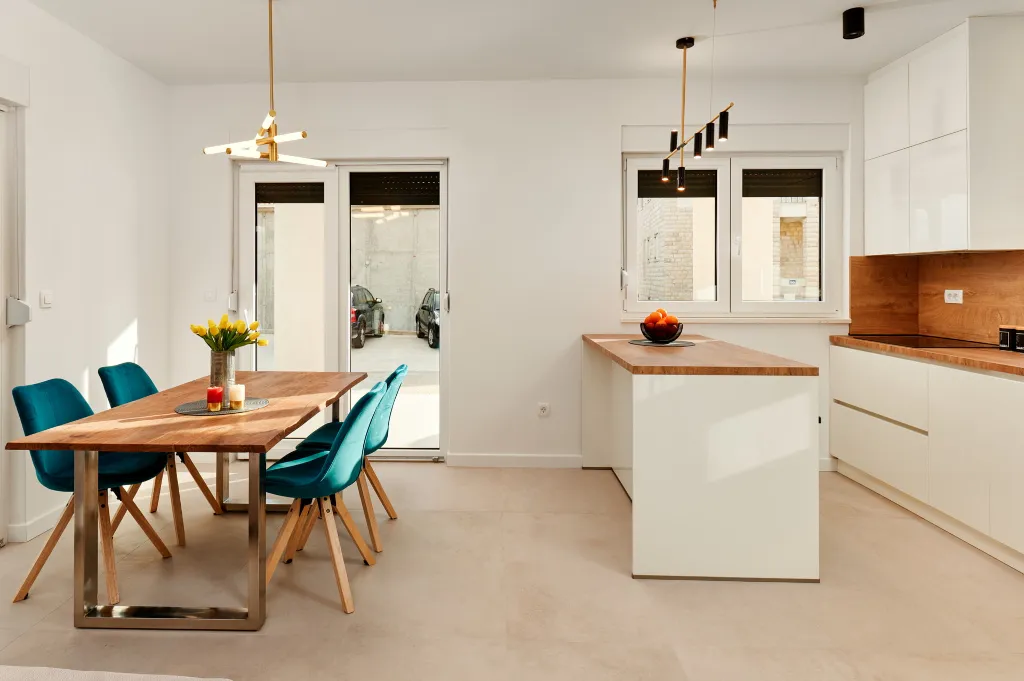 Modern 6-Bedroom Villa with Pool, Dugi Rat