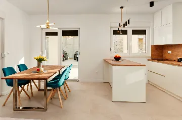 Modern 6-Bedroom Villa with Pool, Dugi Rat