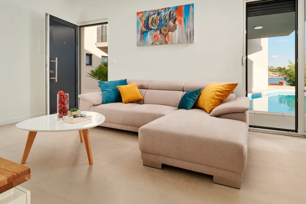 Modern 6-Bedroom Villa with Pool, Dugi Rat