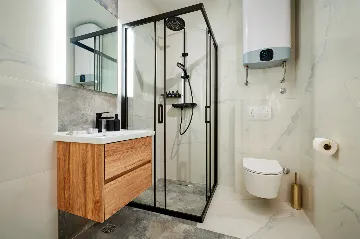 Modern 6-Bedroom Villa with Pool, Dugi Rat