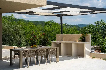 Modern Family Villa with Pool in Grožnjan