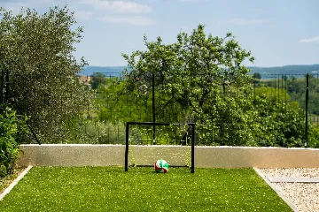 Modern Family Villa with Pool in Grožnjan