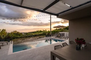 Modern Family Villa with Pool in Grožnjan