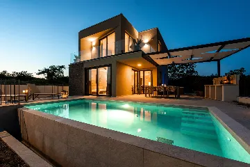 Modern Family Villa with Pool in Grožnjan