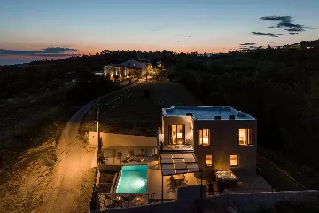 Modern Family Villa with Pool in Grožnjan