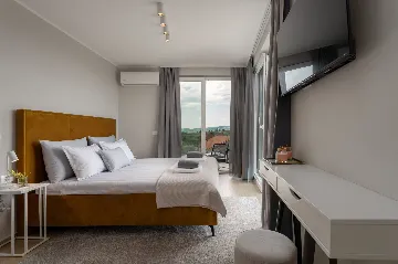 Modern Family Villa with Pool in Grožnjan