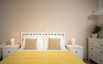 Spacious Family Villa with Pool in Stari Grad