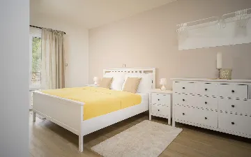 Spacious Family Villa with Pool in Stari Grad